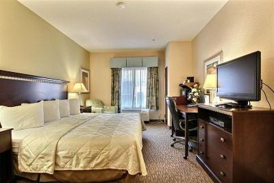 Magnolia Inn & Suites