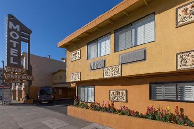 Geary Parkway Motel
