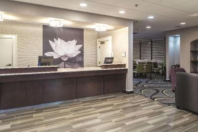 Howard Johnson by Wyndham Sacramento Downtown