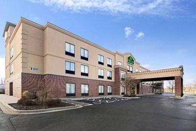 La Quinta Inn & Suites Springfield Airport Plaza