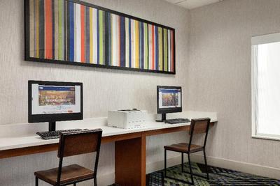 Holiday Inn Express Hotel & Suites Searcy