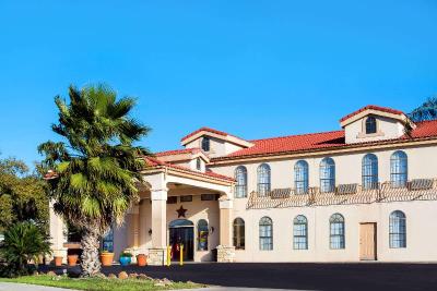 Days Inn by Wyndham San Antonio Northwest/Seaworld