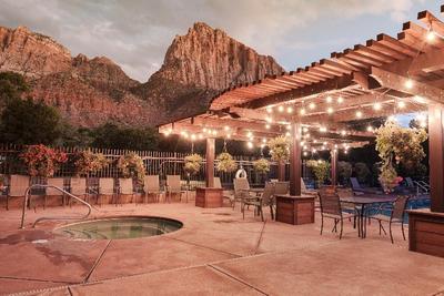 Cable Mountain Lodge