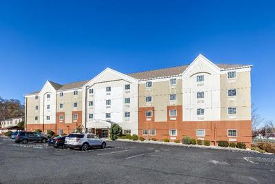 Candlewood Suites West Springfield