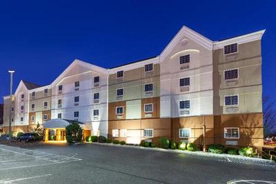 Candlewood Suites West Springfield