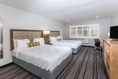 Sather Berkeley SureStay Collection by BW