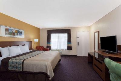 Days Inn by Wyndham Mission Valley Qualcomm