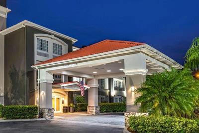 Comfort Inn and Suites Port Charlotte-Punta Gorda