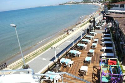 Side Beach Club