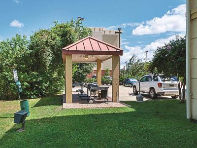 La Quinta Inn & Suites Slidell - North Shore Area