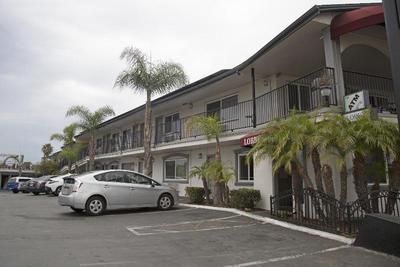 Harbor Inn & Suites Oceanside