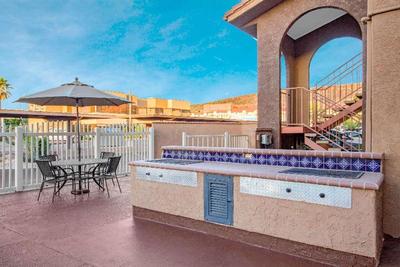 Howard Johnson & Suites by Wyndham St. George