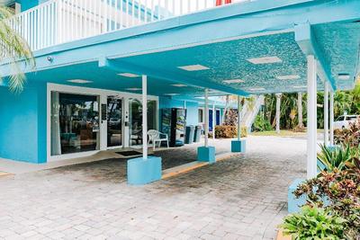 The Bayside Inn & Marina