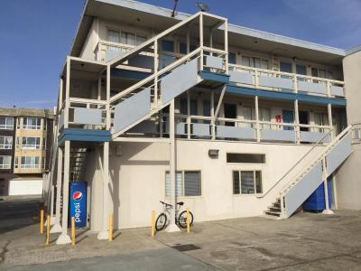 Beach Motel