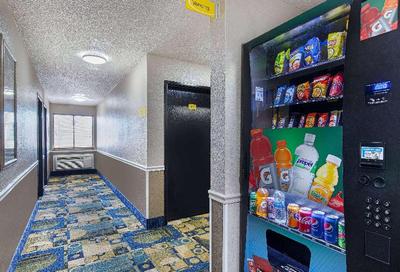 Super 8 by Wyndham Somerset