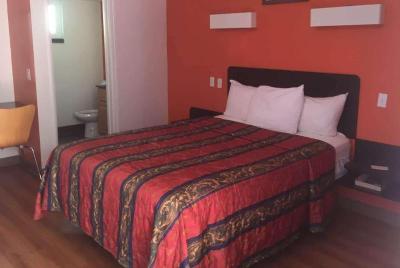 Travelodge by Wyndham Sacramento Convention Center