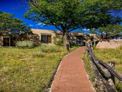 Fort Marcy Suites
