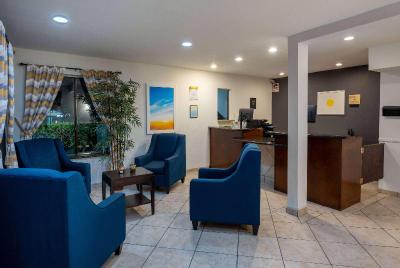 Days Inn by Wyndham Encinitas Moonlight Beach