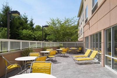 Fairfield Inn and Suites by Marriott State College