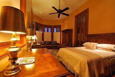 Grand Center Inn
