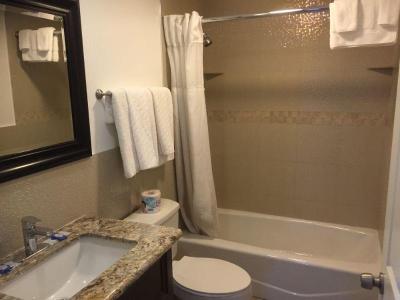 Bayshore Inn