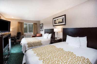 Days Inn by Wyndham Seattle Aurora