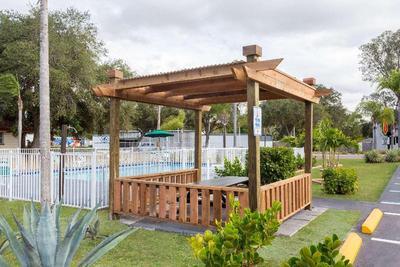 Super 8 by Wyndham Sarasota Near Siesta Key