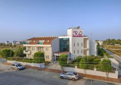 Risus Hotel Side