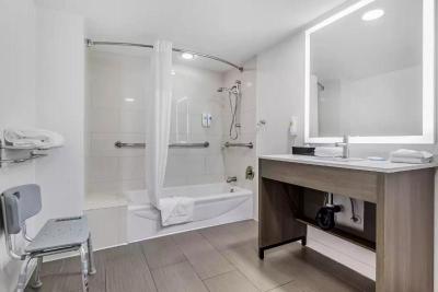 Comfort Inn Sea World Area
