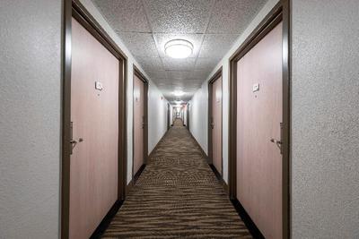 HomeTown Inn East Syracuse