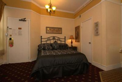 Music City Hotel/Hostel