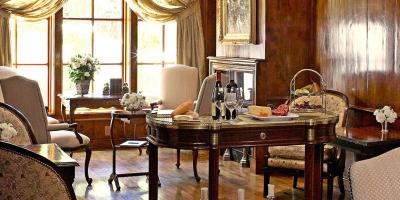 Les Mars Hotel