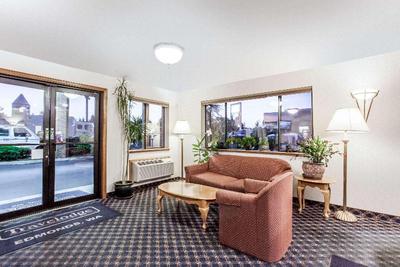 Econo Lodge Edmonds North Seattle