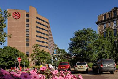 Sheraton Syracuse University Hotel & Conference Ce