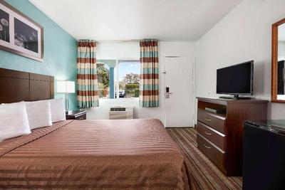 Travelodge by Wyndham Palo Alto Silicon Valley