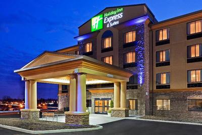 Holiday Inn Express & Suites Syracuse North Airpor