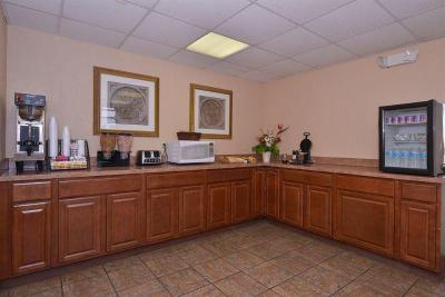 Arbor Suites Medical Mile