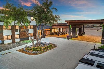 Holiday Inn & Suites St Cloud