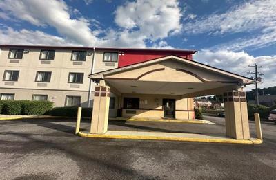 Ramada by Wyndham York Harrisburg Hershey