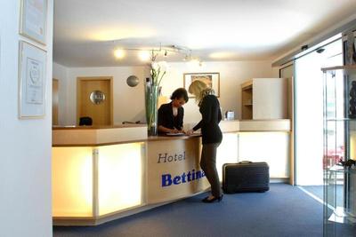 Bettina