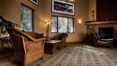 Squaw Valley Lodge