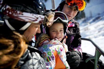 Squaw Valley Lodge