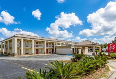 Red Roof Inn & Suites Statesboro - University
