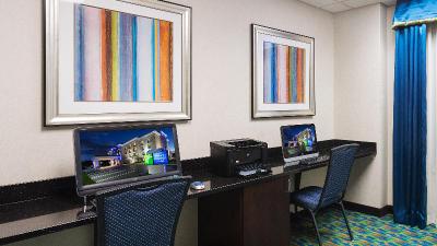 Holiday Inn Express Hotel & Suites Stroudsburg Poc