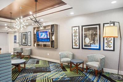 Holiday Inn Express Hotel & Suites Stroudsburg Poc