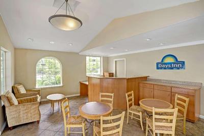 Days Inn by Wyndham South Lake Tahoe