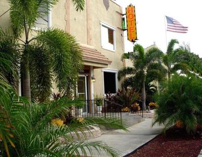 Hyde Park Hotel