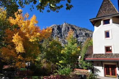 Olympic Village Inn - Extra Holidays