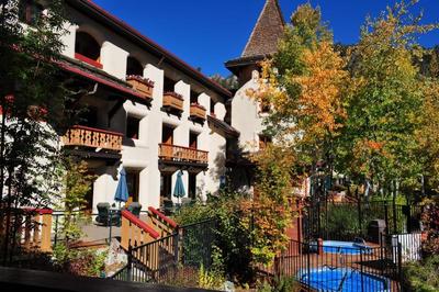Olympic Village Inn - Extra Holidays