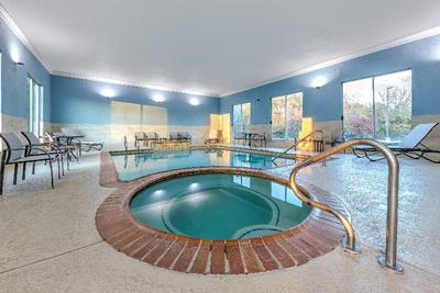Holiday Inn Express & Suites Athens